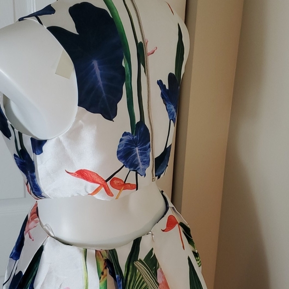 SAN JOY FLORAL CUTOUT DRESS - Picture 3 of 6